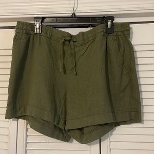 Old Navy Women’s Olive Linen Shorts
